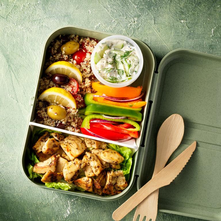 Lunch Box Šalát v gréckom štýle Lunch Box Šalát v gréckom štýle