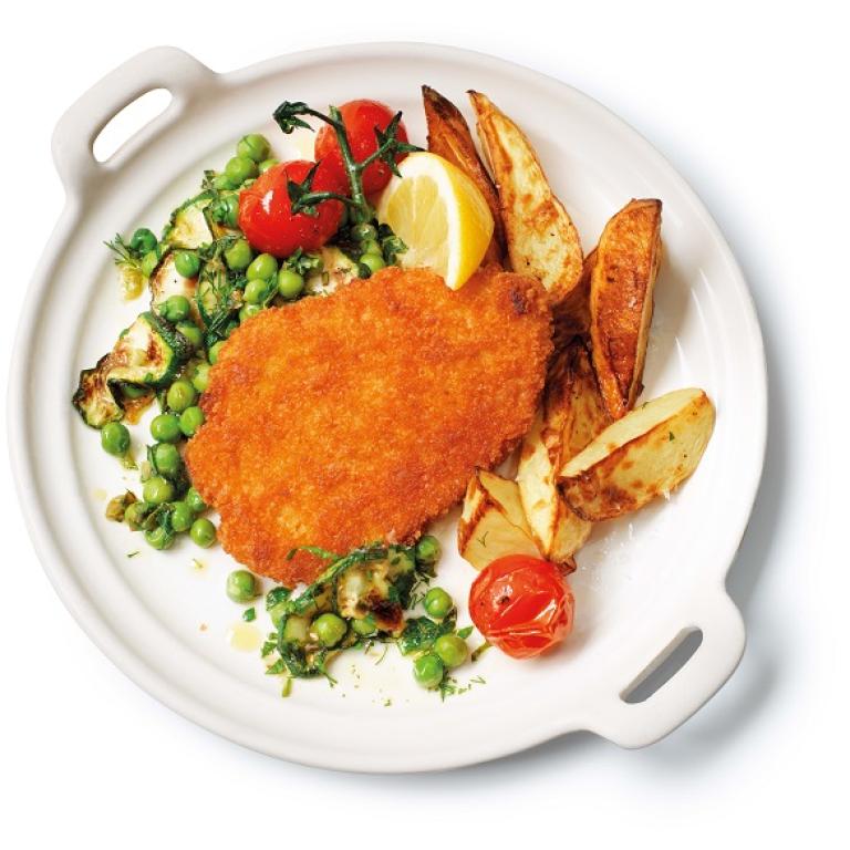 Garden Gourmet Veggie rezeň servírovaný so zemiakmi a petržlenovou vňaťou