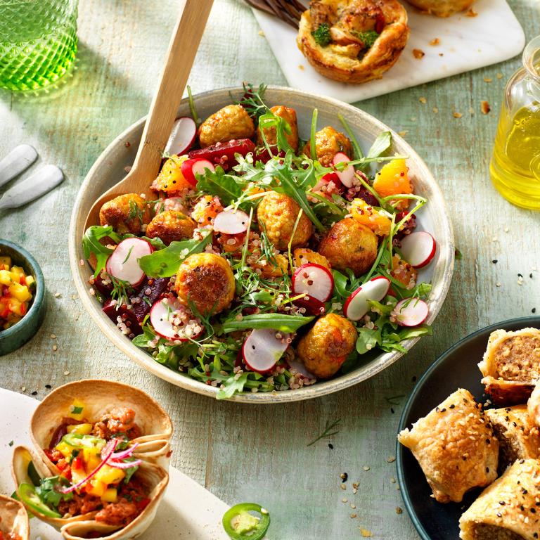 Spring salad with vegetable balls